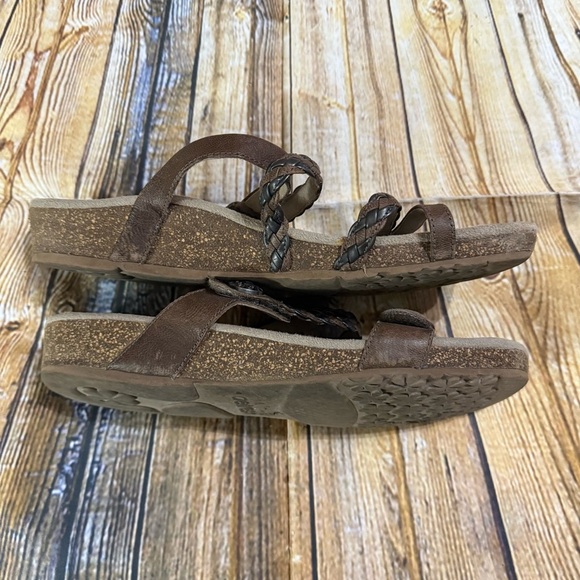 Aetrex Brown and Black Braided Sandals Womens Size 10 - Picture 3 of 4